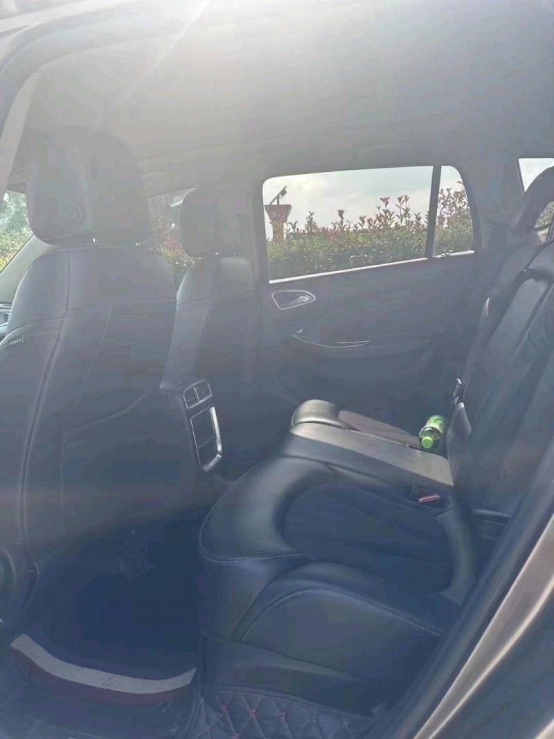 苏州15年别克昂科威7