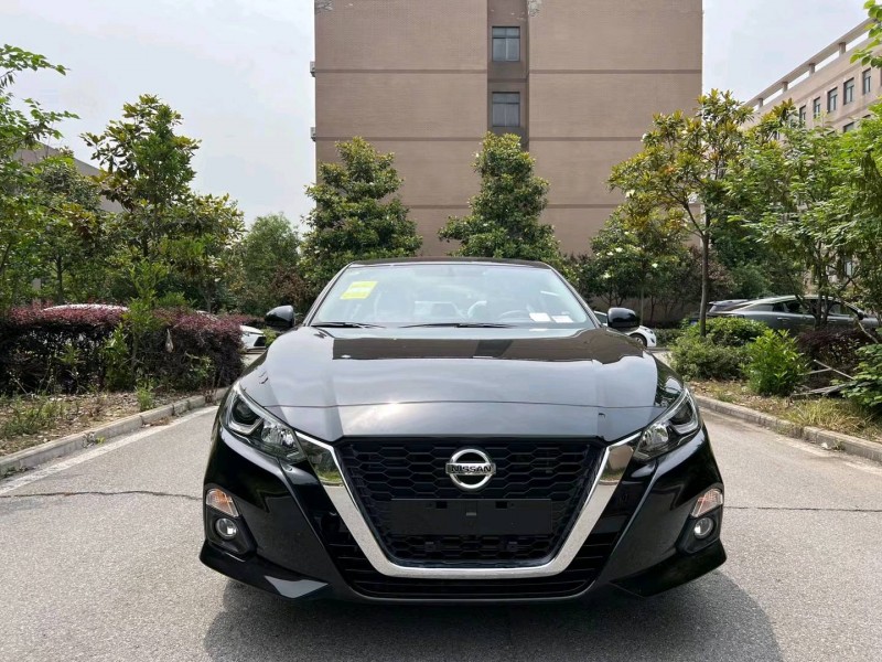 襄陽23年日產天籟1
