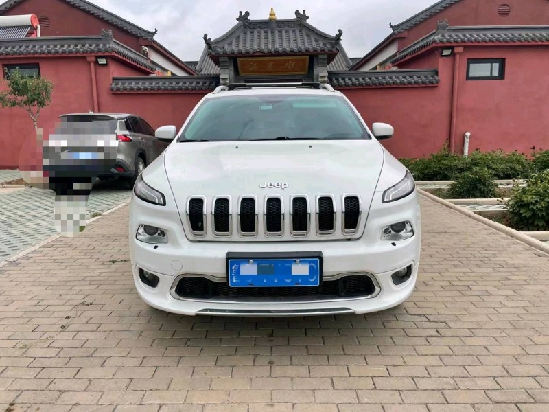 淄博18年Jeep自由光1