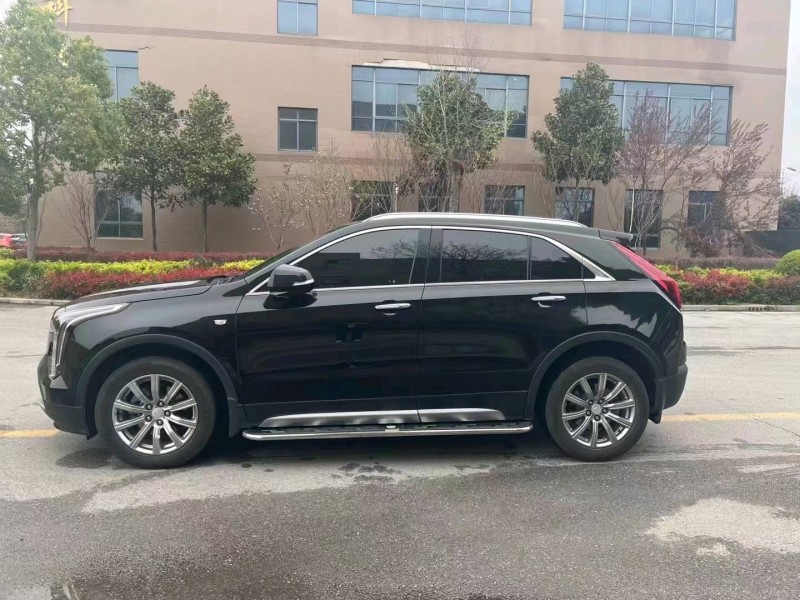 襄陽20年凱迪拉克XT47