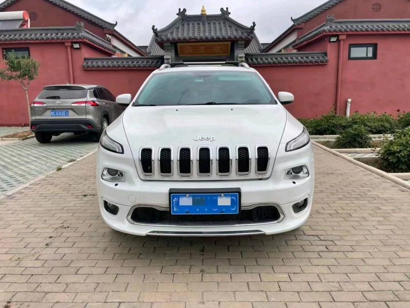 烟台18年Jeep自由光1