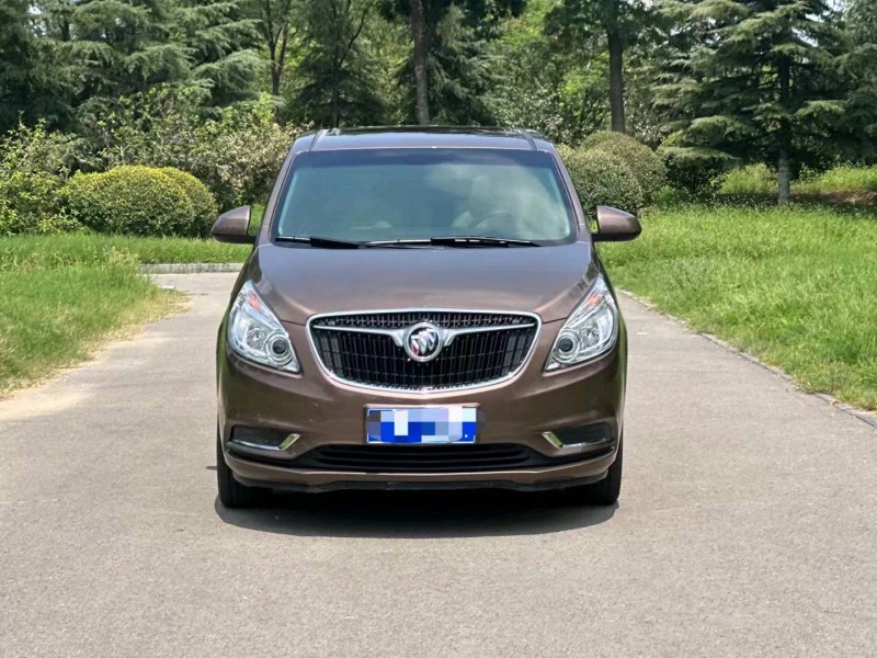 东营19年别克GL81