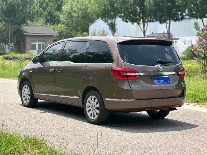 东营19年别克GL84