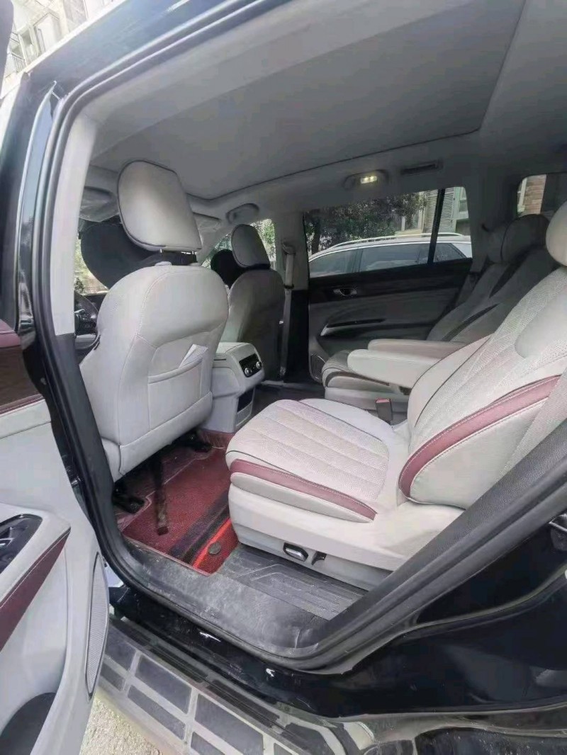 宜昌22年福特领裕6