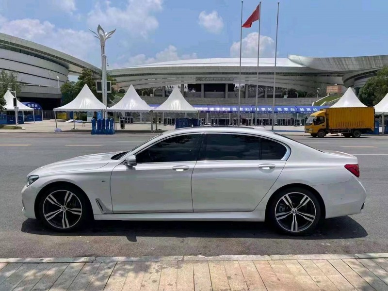 宜昌19年宝马7系3