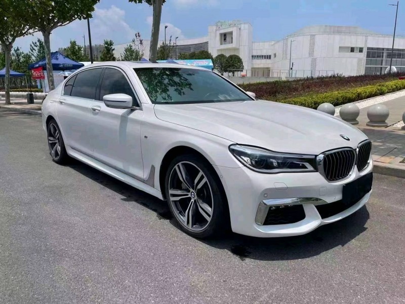 宜昌19年宝马7系8