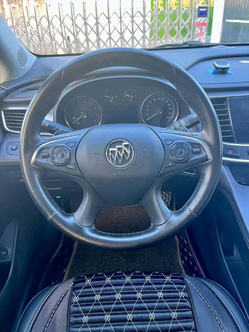 十堰17年別克君越6