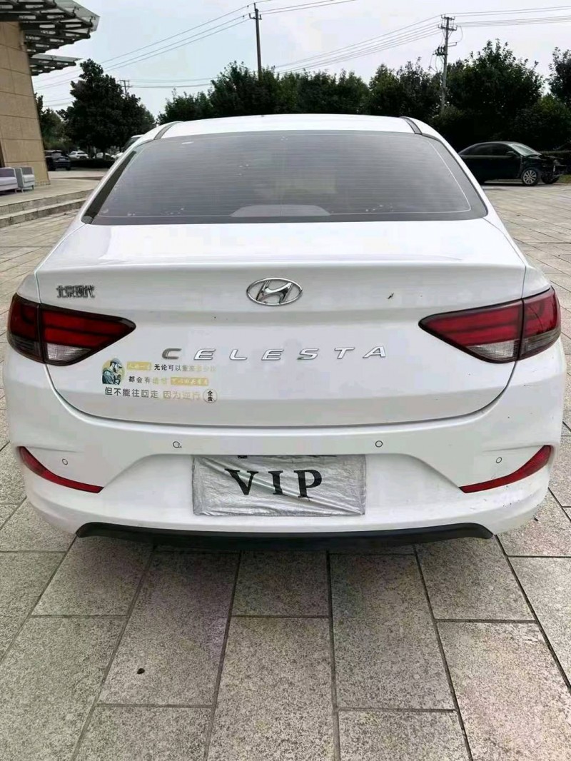 宜昌21年现代悦动6