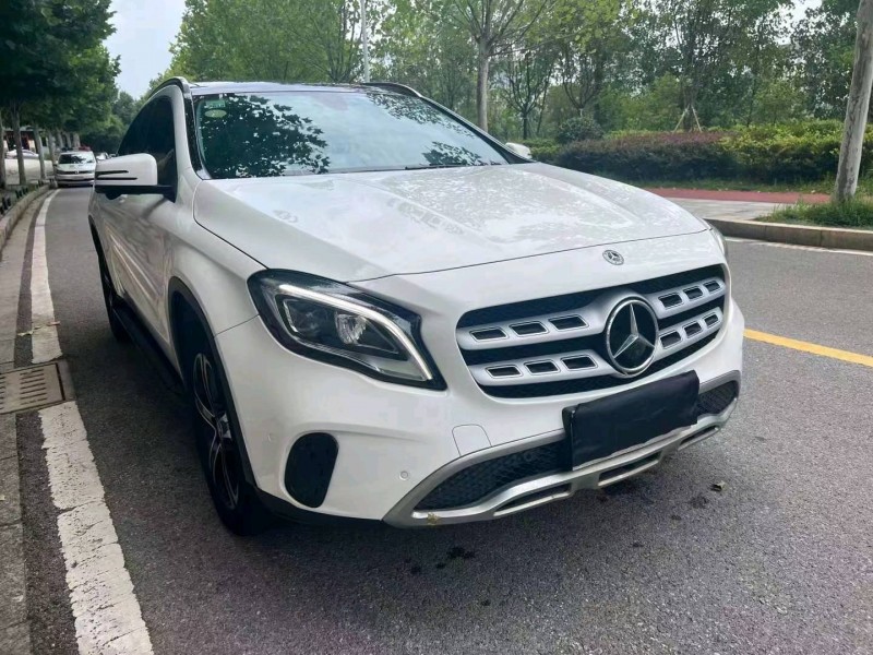 邵阳18年奔驰GLA3