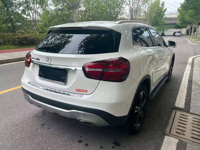 邵阳18年奔驰GLA6