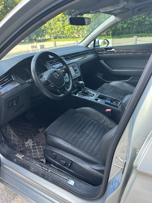 邢台18年大众迈腾4