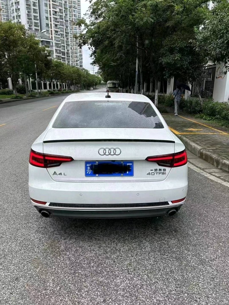 苏州18年奥迪A4L6