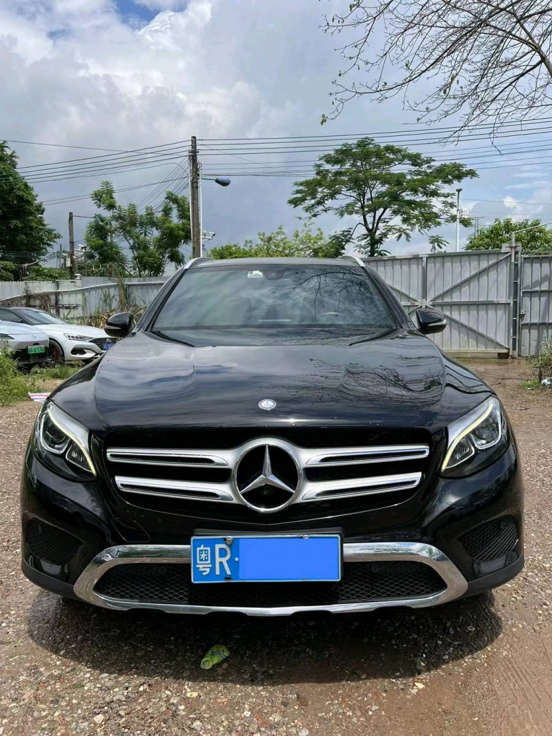广州16年奔驰GLC1