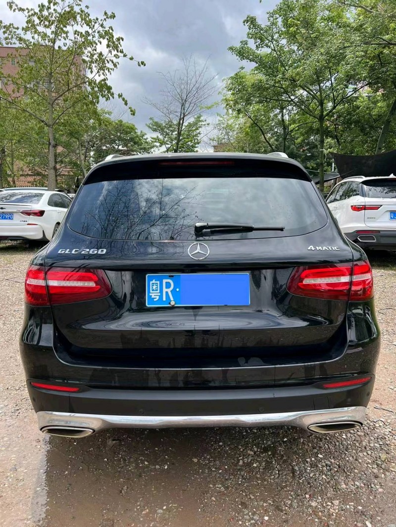 广州16年奔驰GLC9