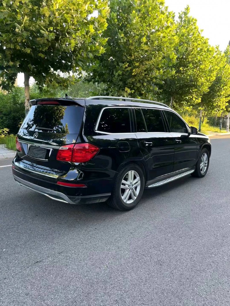 徐州16年奔驰GL8