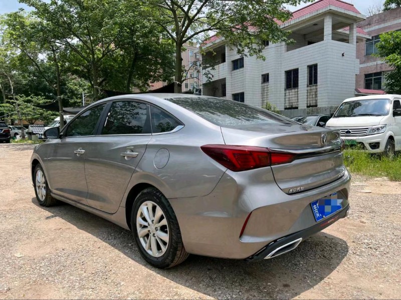 徐州21年長安汽車逸動8