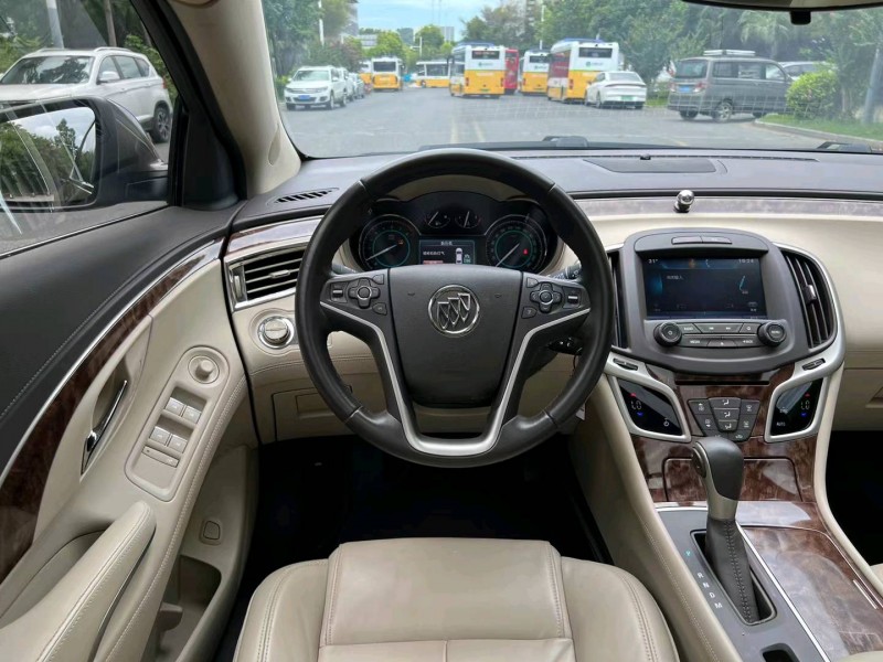 深圳15年别克君越4