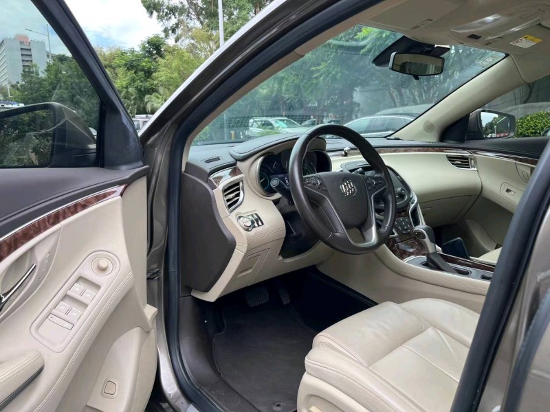 深圳15年别克君越6