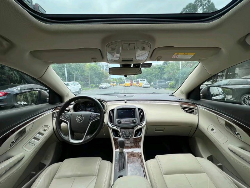 深圳15年别克君越7