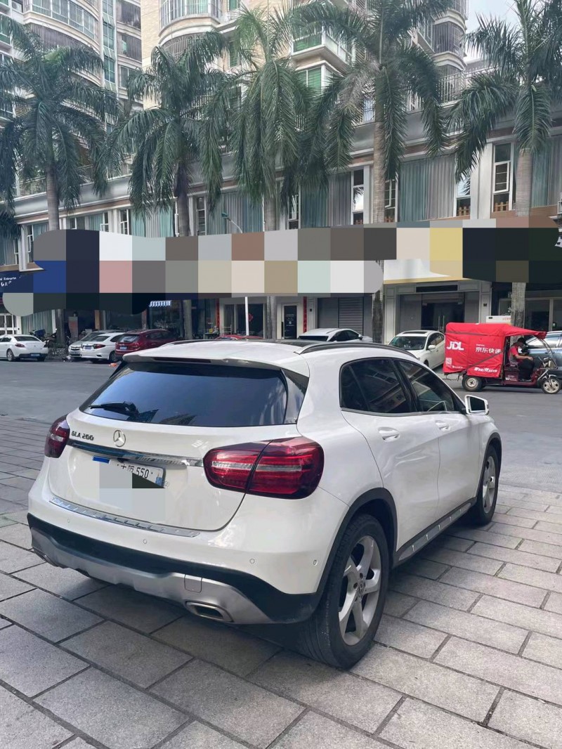 广州18年奔驰GLA5