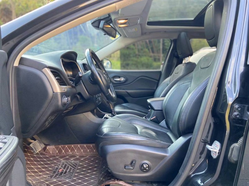 广州18年Jeep自由光6