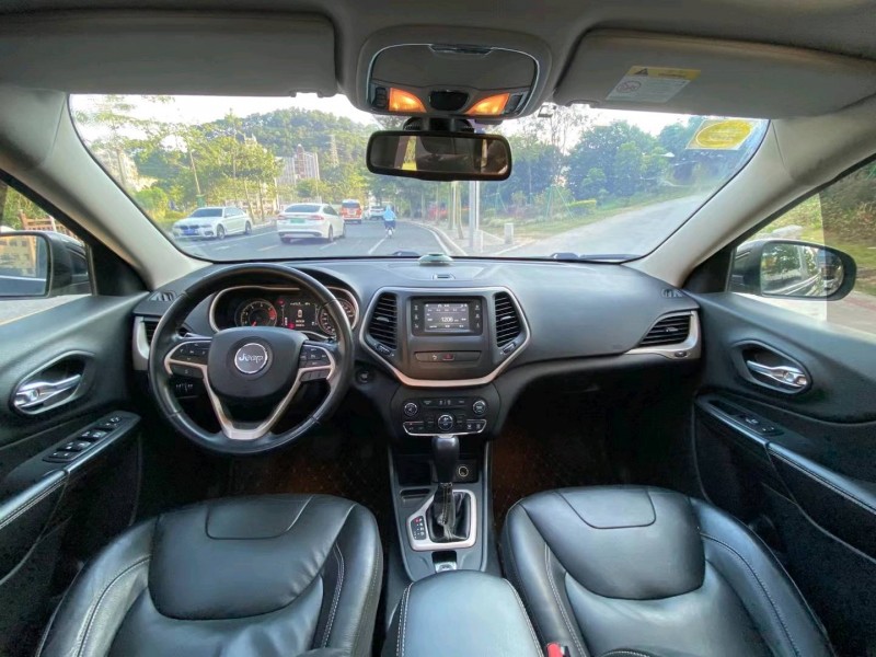 广州18年Jeep自由光7