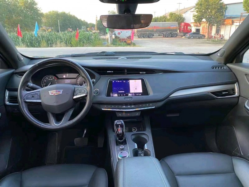 枣庄20年凯迪拉克XT48
