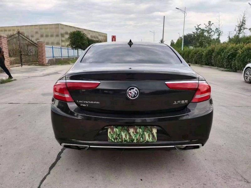 苏州17年别克君越2