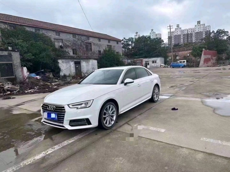 东营19年奥迪A4L3