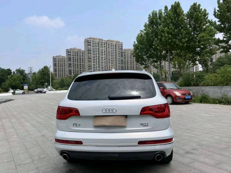 烟台12年奥迪Q75