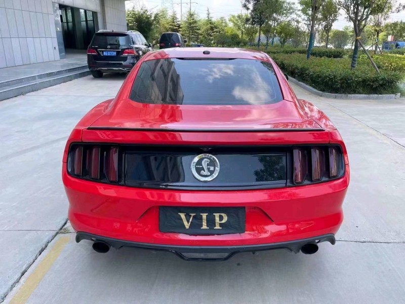 东营16年福特野马5