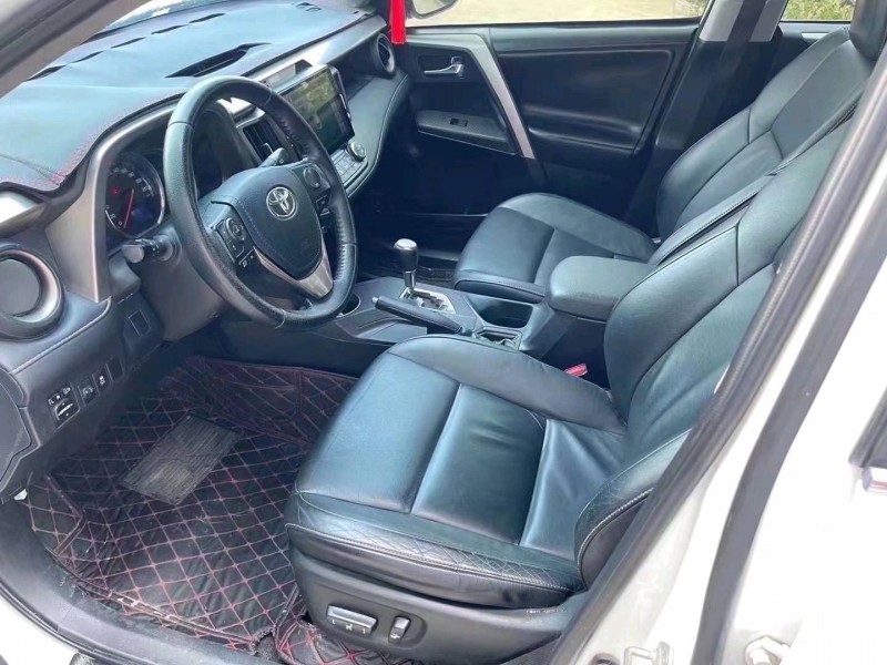 东营14年丰田RAV48