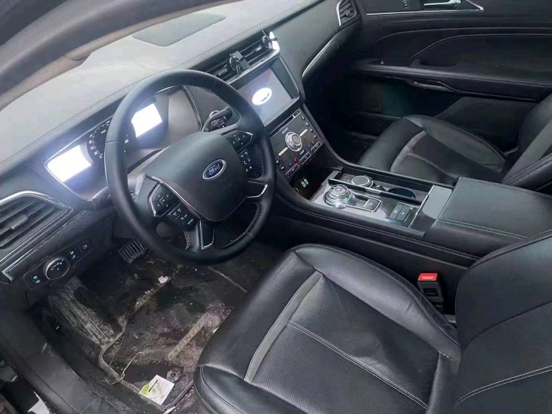 常州16年福特金牛座9