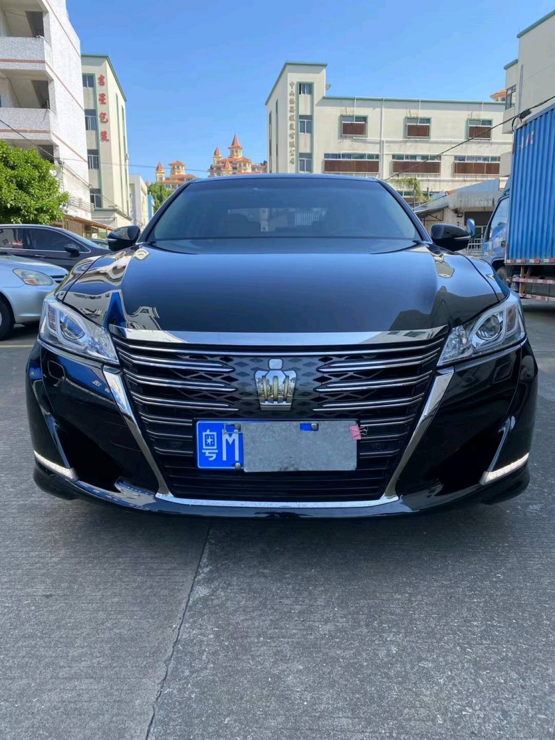 中山18年丰田皇冠1