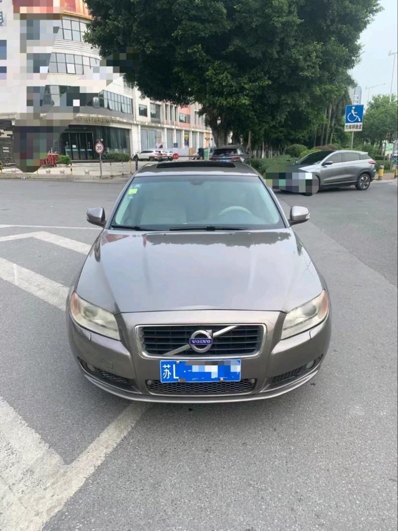 广州09年沃尔沃S80L1