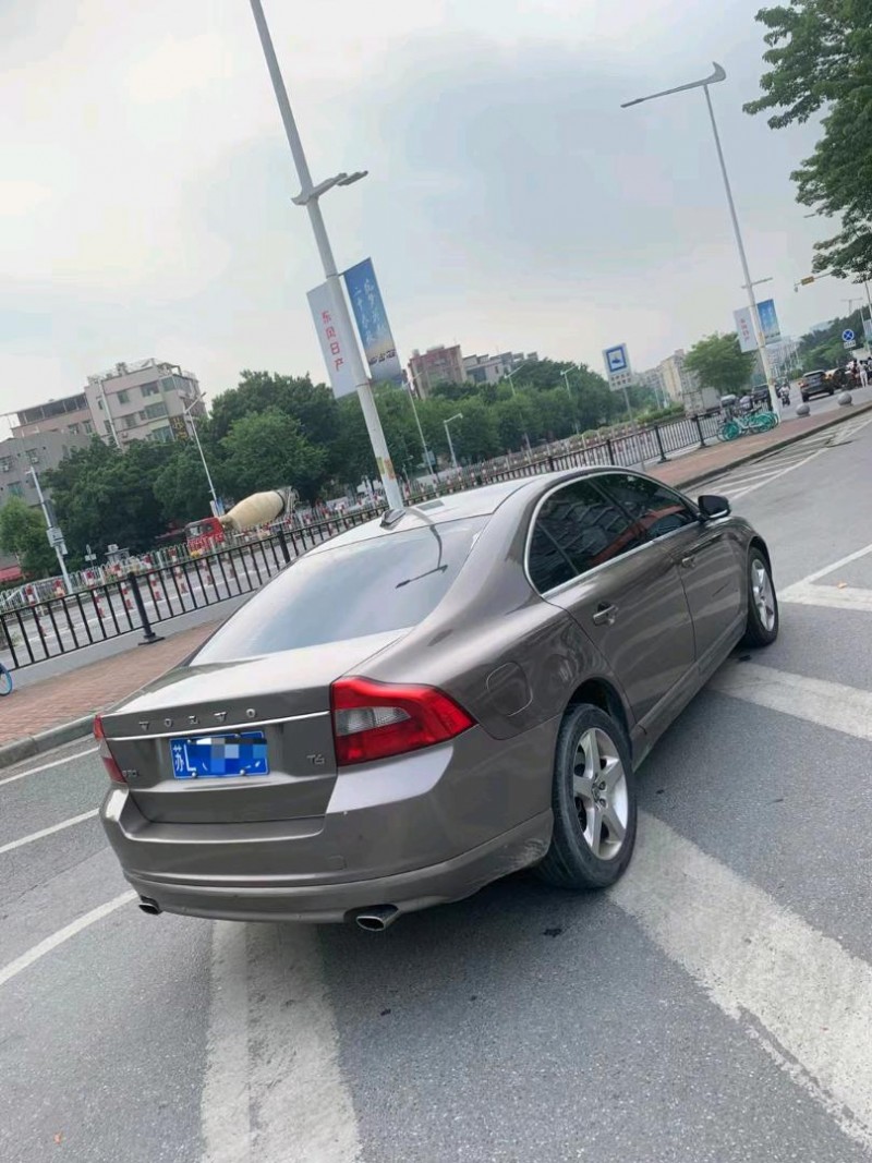 广州09年沃尔沃S80L8