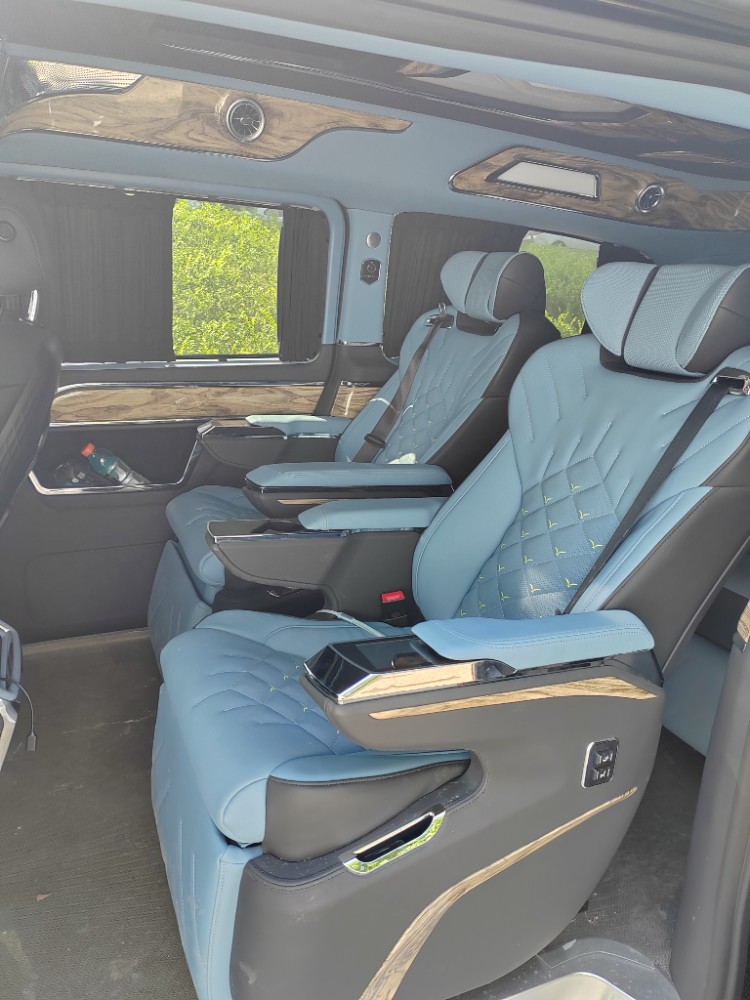 重庆22年奔驰傲旋大白鲨2