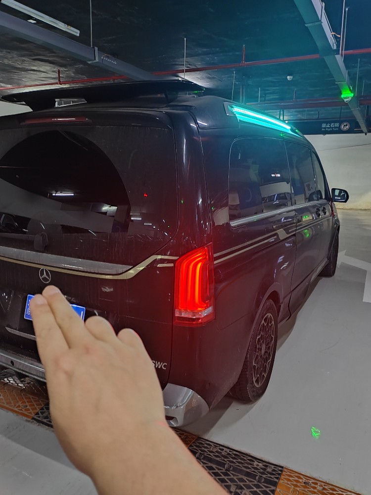 重庆22年奔驰傲旋大白鲨3