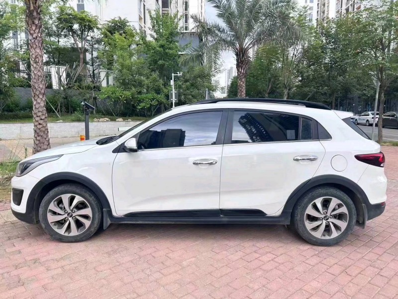 济宁18年起亚凯绅8