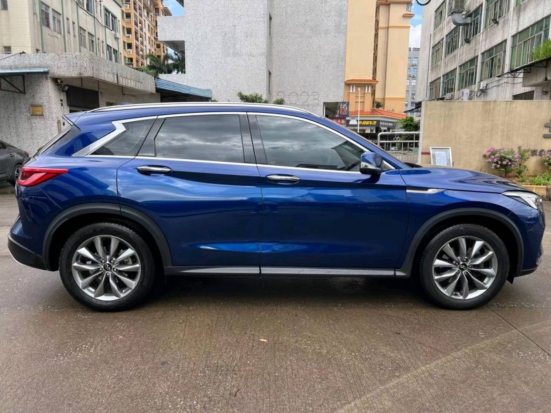 中山21年英菲尼迪QX502