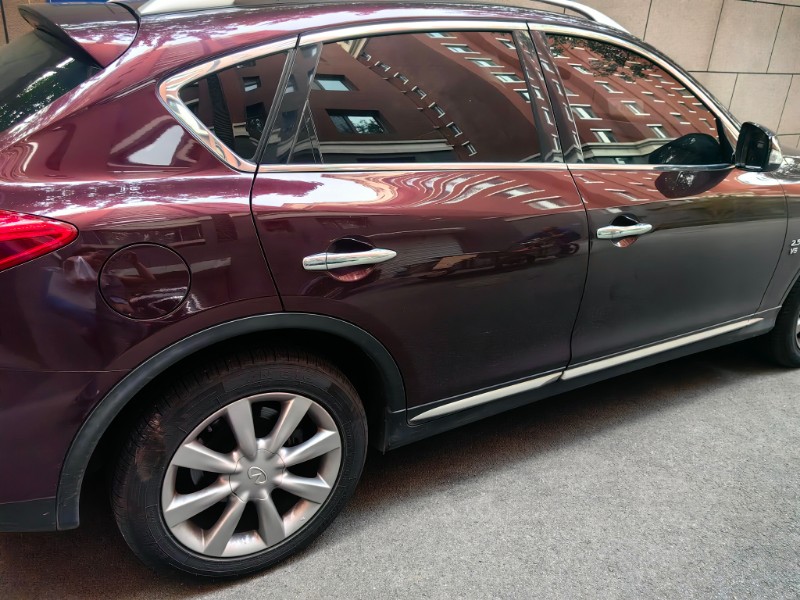 沈阳17年英菲尼迪QX502