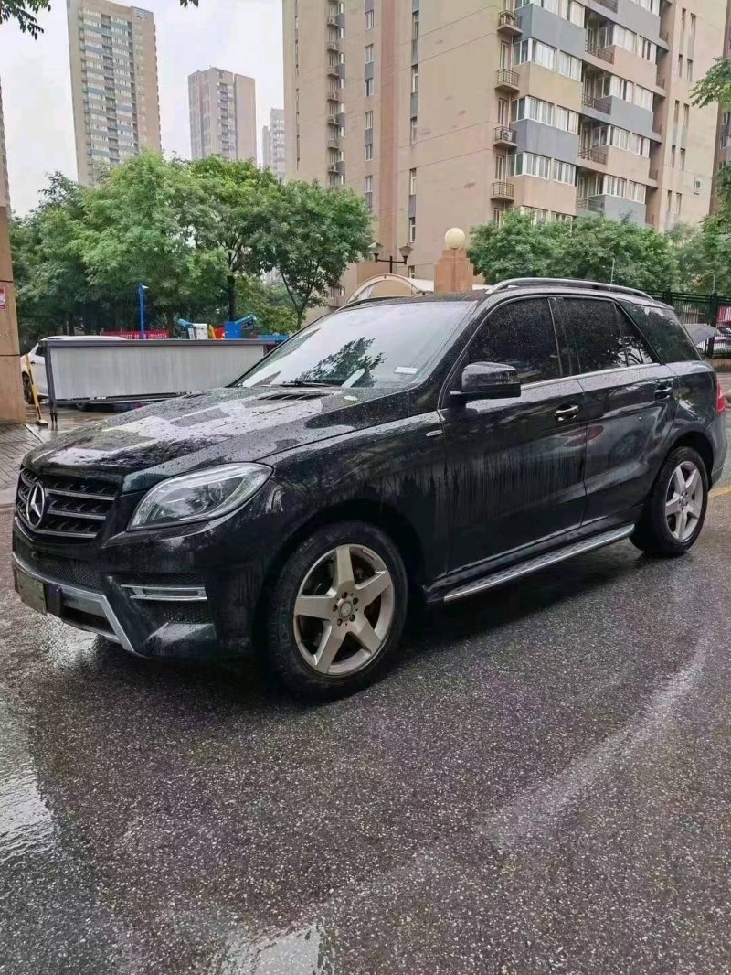 邢台15年奔驰ML2