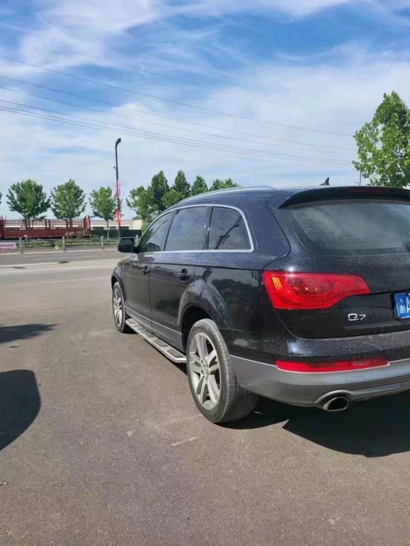 东营14年奥迪Q75