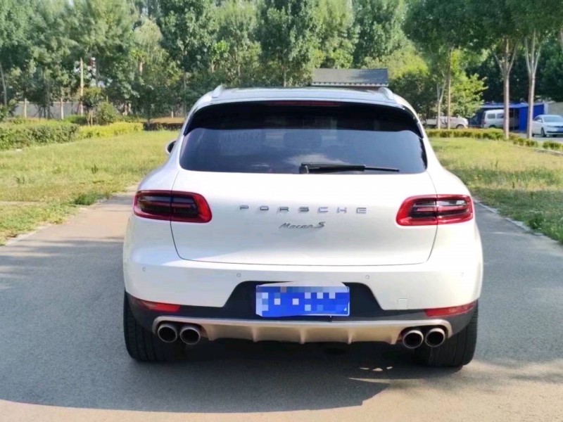 枣庄18年保时捷Macan5