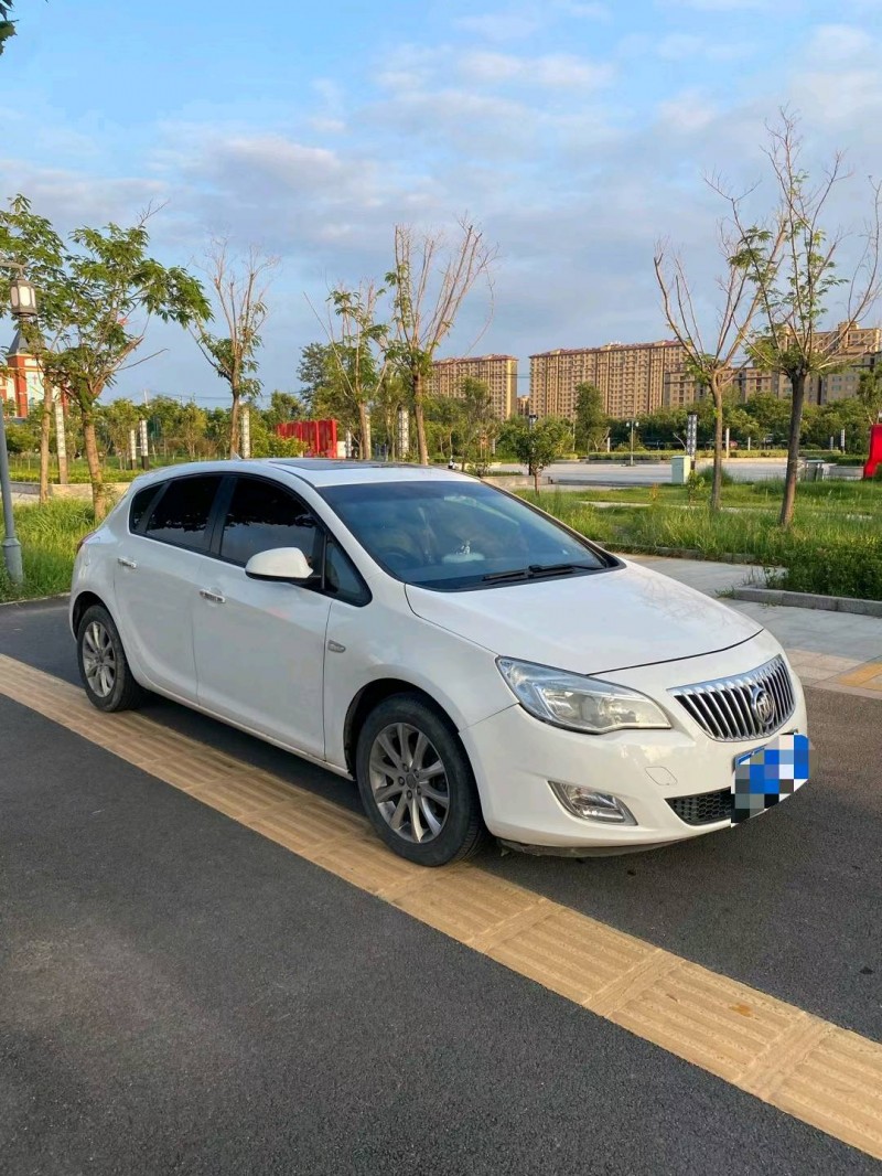 东营15年别克英朗7