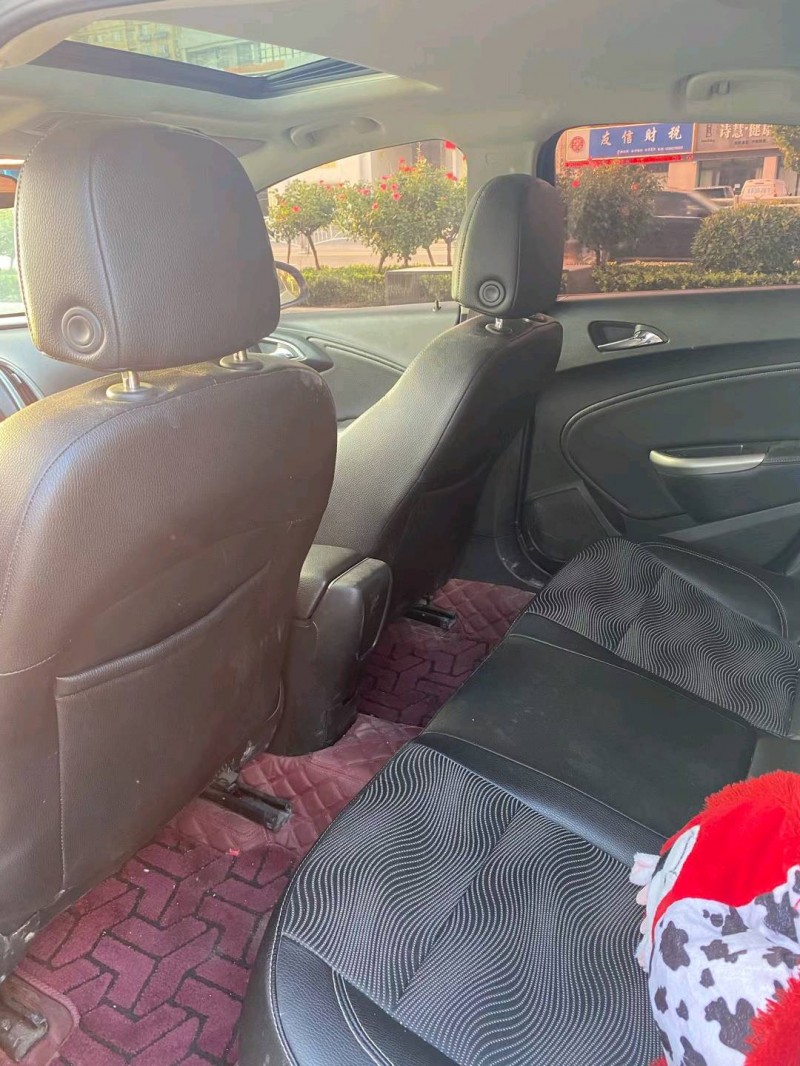 东营15年别克英朗8