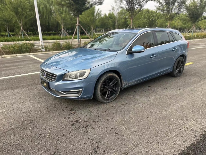 徐州16年沃尔沃V605