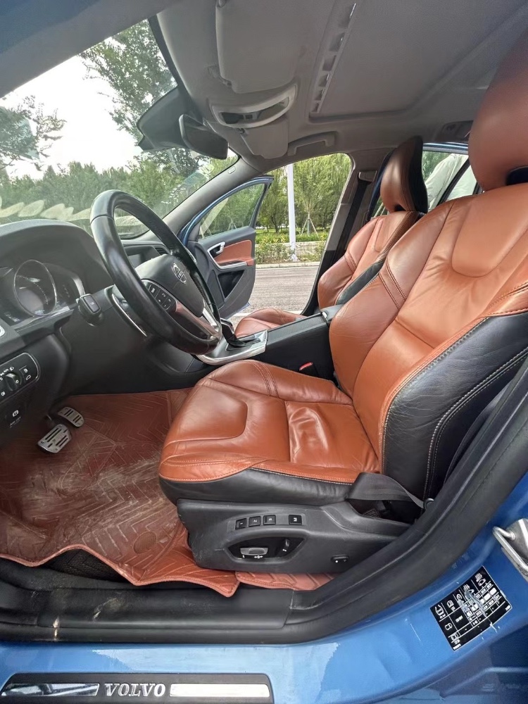 徐州16年沃尔沃V608