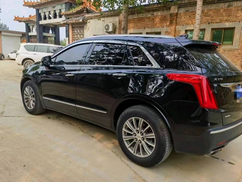 保定18年凯迪拉克XT54