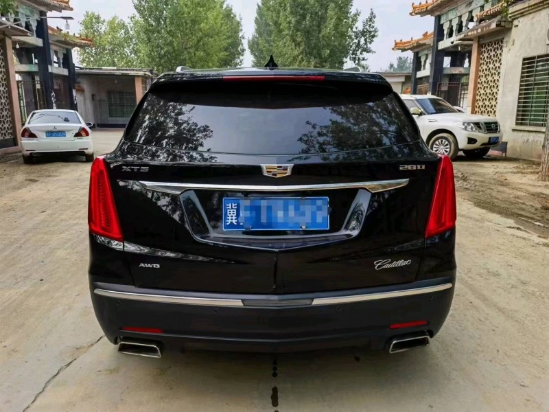保定18年凯迪拉克XT59